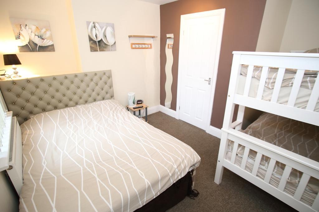 Soccer Suite Liverpool Quarto foto